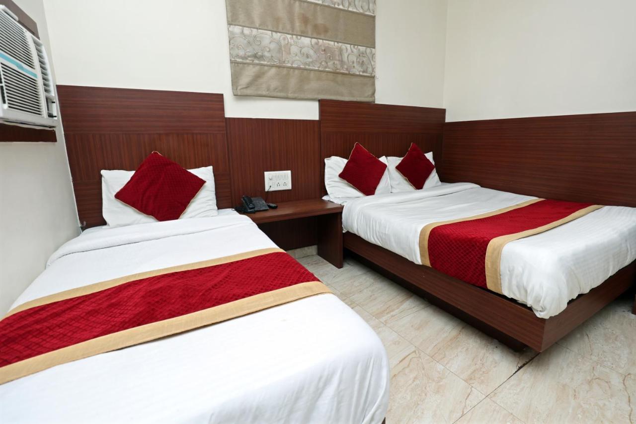 Hotel Toto International Dx New Delhi Eksteriør bilde