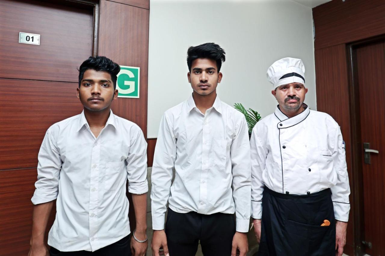 Hotel Toto International Dx New Delhi Eksteriør bilde