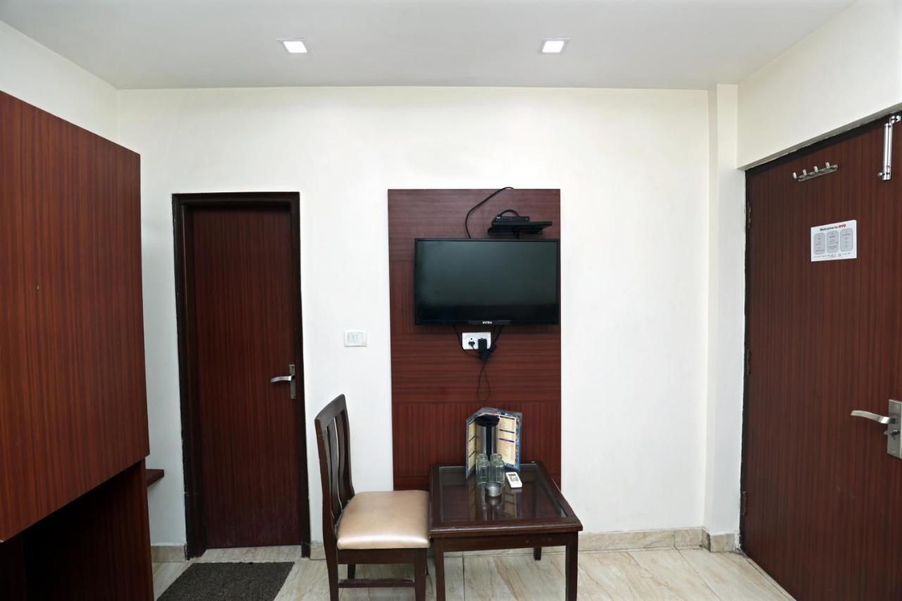 Hotel Toto International Dx New Delhi Eksteriør bilde